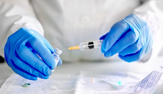Прививки от коронавируса сделали медработникам на Камчатке - EastRussia |  Дальний Восток