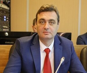 Депутату Самсонову предъявили обвинение в растлении ребенка в Приморье