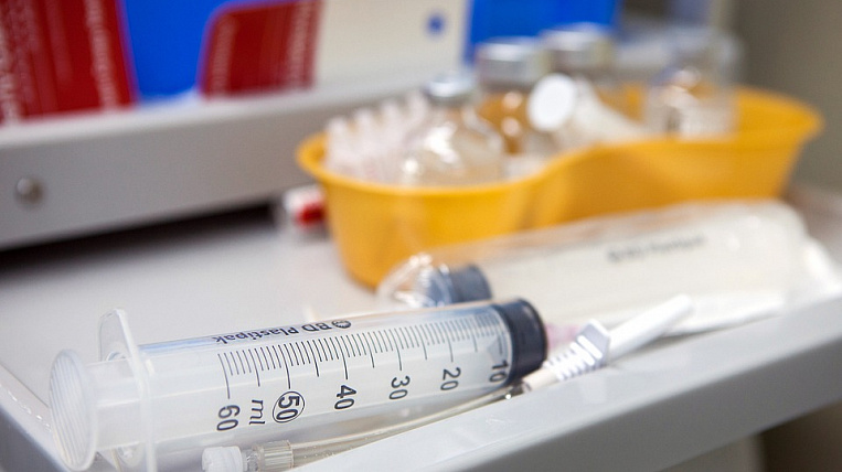 Сразу три российских вакцины от коронавируса признали перспективными
