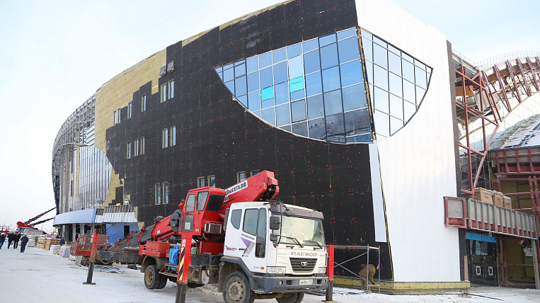 Центр по хоккею с мячом в Иркутске достроят в середине марта