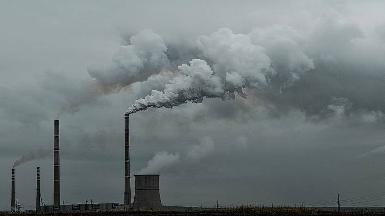 Доходы Сахалина от штрафов за вредные выбросы могут составить семь млрд рублей