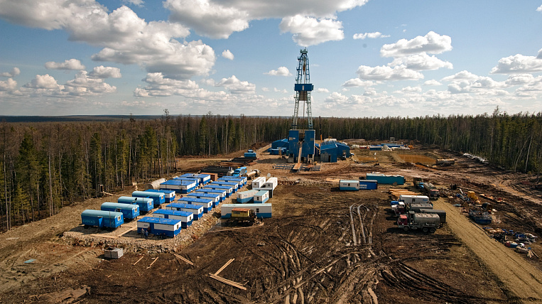 «Газпром» не намерен вывозить вахтовиков с Чаяндинского месторождения