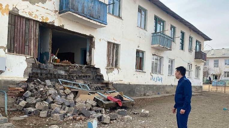 Уголовное дело после обрушения стены дома завели в Забайкалье
