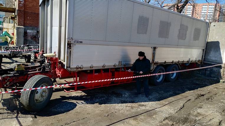 Радиоактивную часть фургона хотели ввезти во Владивосток