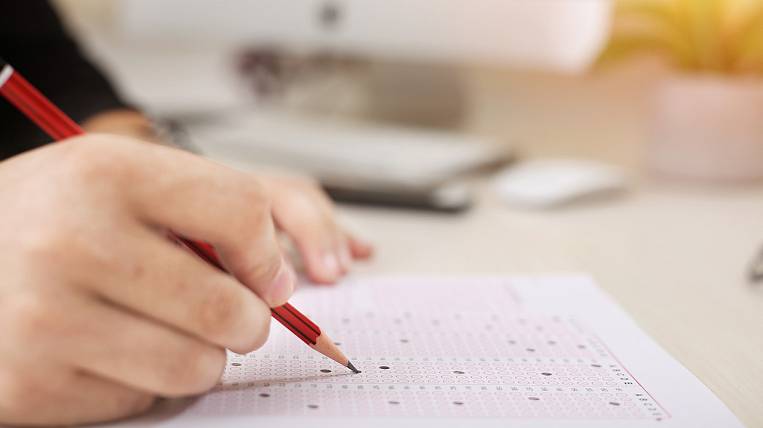 Учителя в Приморье потребовали доплаты за работу на экзаменах