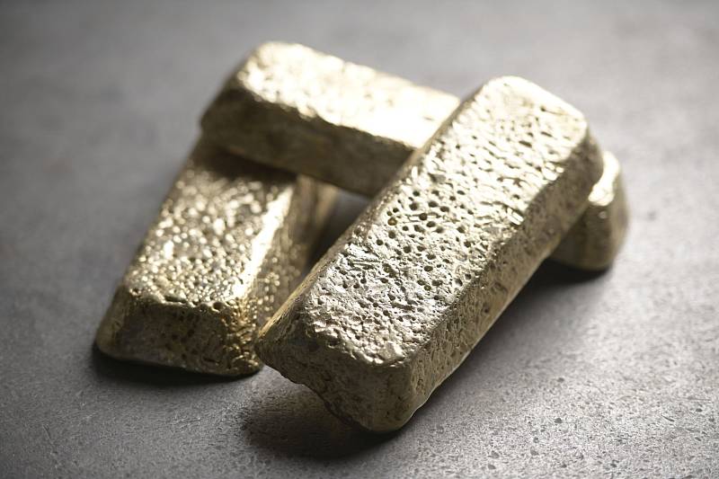 Найдены тонны золота. 18 Тонн золота. Зам таможни 18 тонн золота. 5 Тонн золота. 18 Тонн золота в рублях.