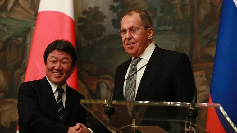 Главы МИД России и Японии обсудили перспективы мирного договора