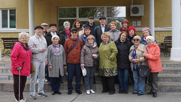 Энергетики ДРСК поздравили ветеранов с Днем пожилых людей 