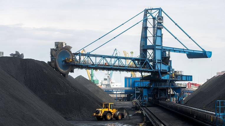 Цены на уголь выросли на фоне индонезийского эмбарго на экспорт