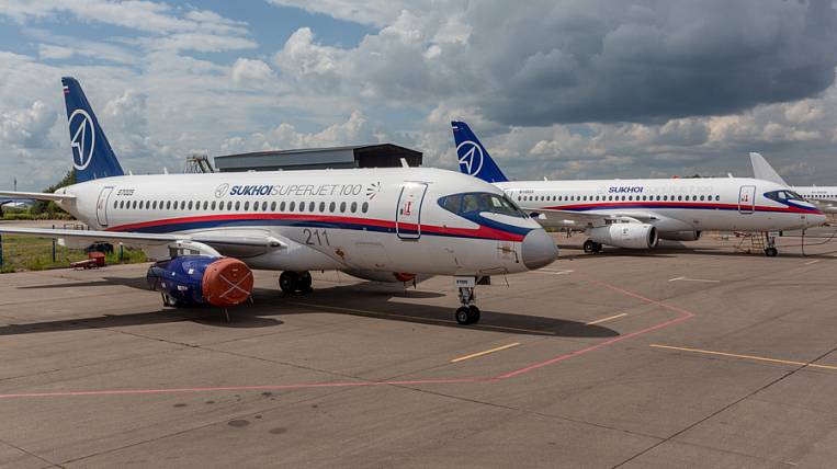 Самолет Sukhoi Superjet 100 возможно ждет ребрендинг 