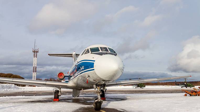 Як-40 сел на Камчатке на занятую другим самолетом полосу