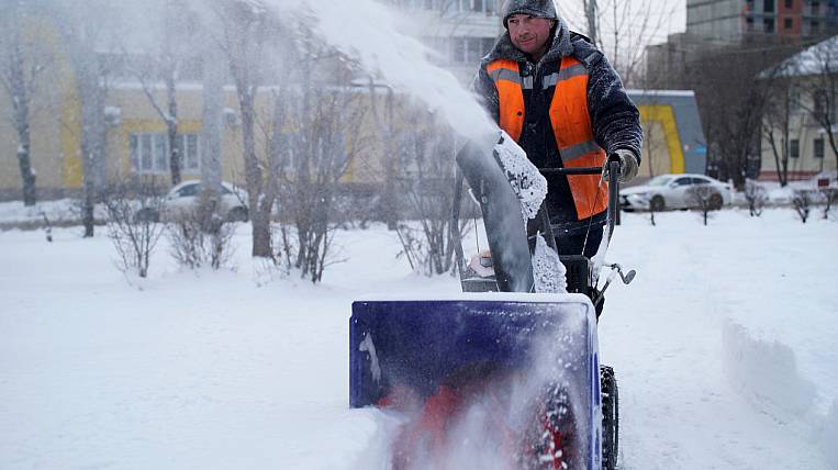 В выходные усилят уборку снега в Хабаровске 