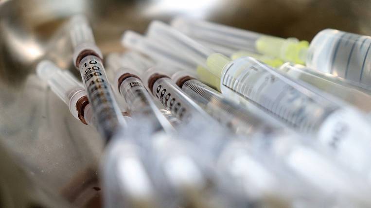 Испытания вакцины от коронавируса завершились в России