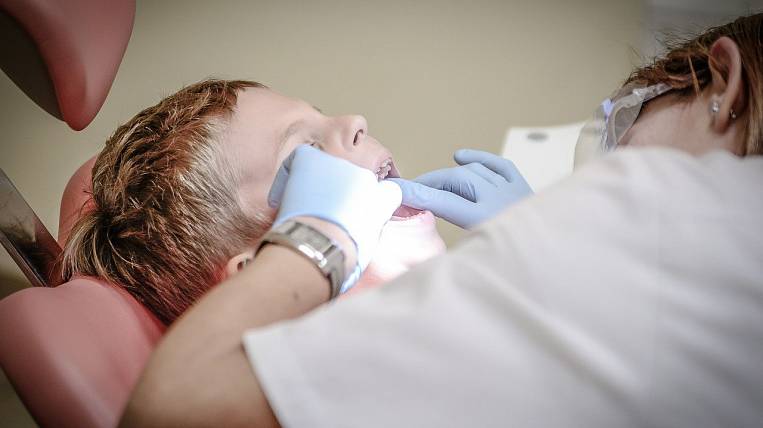 Суд грозит сахалинскому стоматологу с коронавирусом