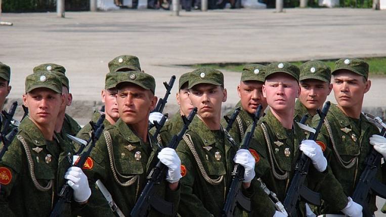 Проведение парада Победы отменили в Якутске