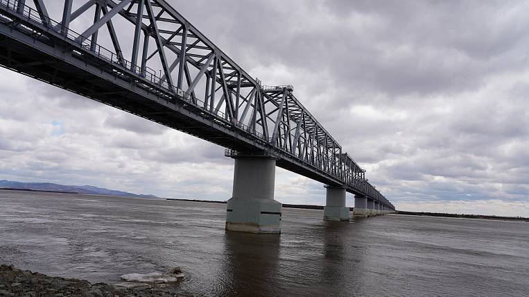 Завершено строительство железнодорожного моста в КНР
