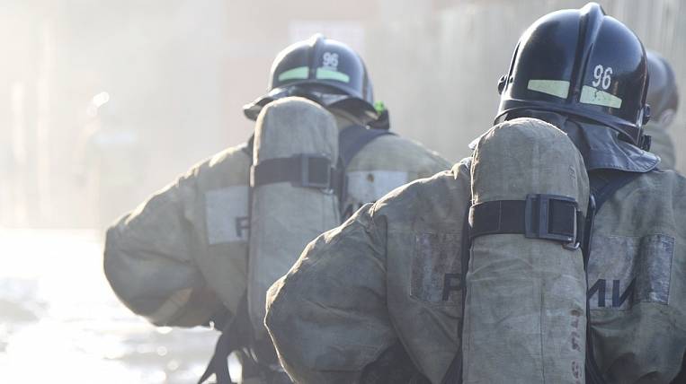 Из пожара в девятиэтажке спасли 24 человека в Приморье