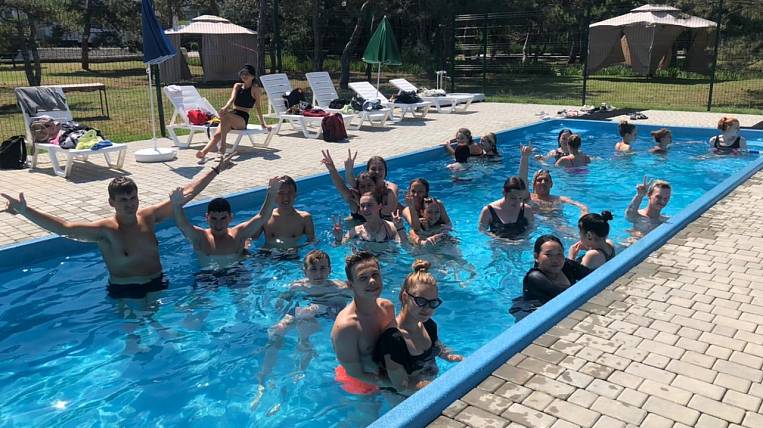 «Колмар» отправила 153 ребенка сотрудников на лето в Крым