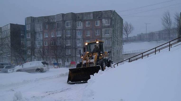 Занятия в школах Петропавловска-Камчатского отменили из-за циклона