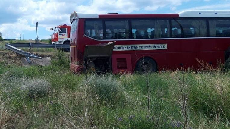 Автобус с монгольскими туристами попал в ДТП в Бурятии